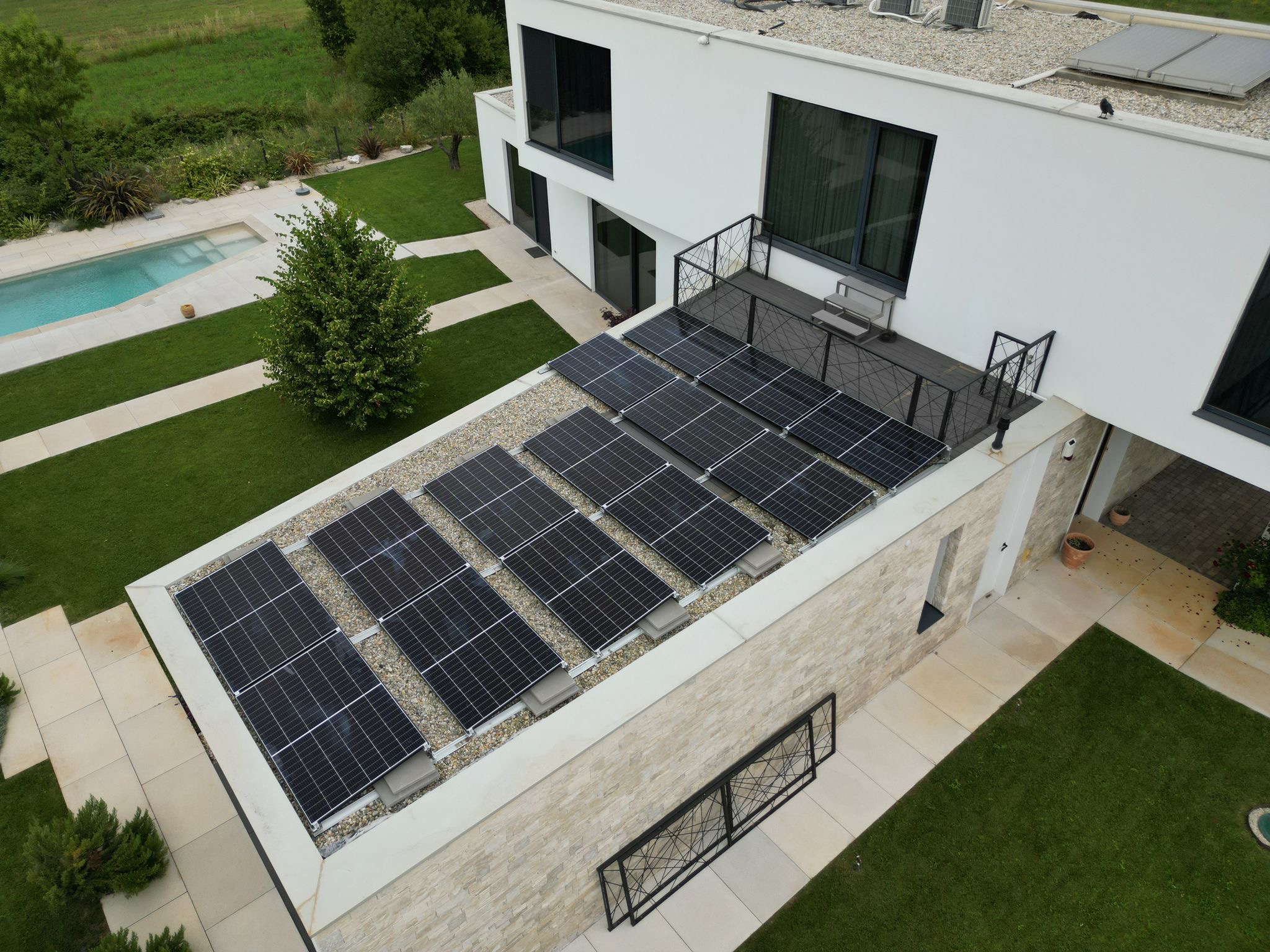 Ugradnja solarne elektrane — projekt Solar Home